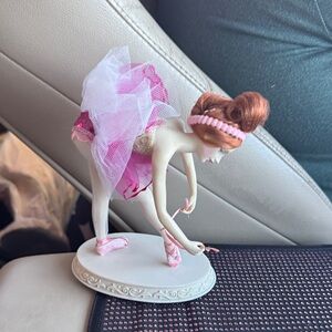 Vintage 1996 Ballerina Tying Shoes Home Decor 7” Figurine